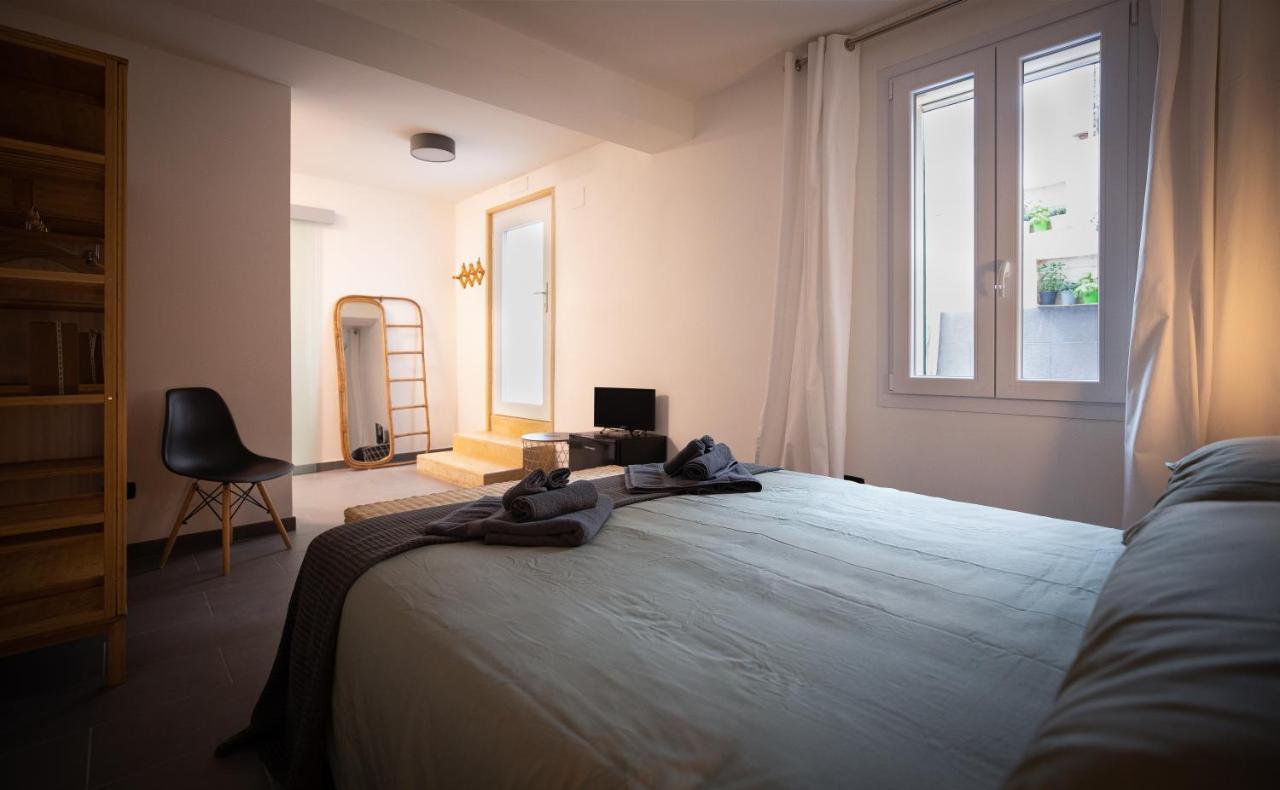Via Calefati Land Lägenhet Bari Exteriör bild