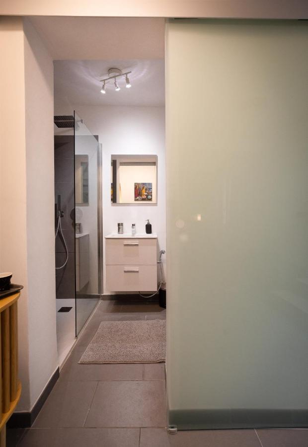 Via Calefati Land Lägenhet Bari Exteriör bild